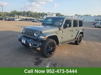 Used 2024 Jeep Wrangler Unlimited Sahara AWD/4WD video 1
