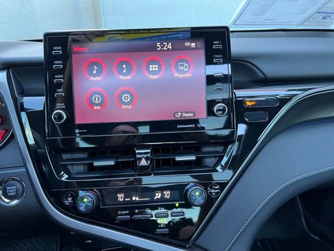 Used 2022 Toyota Camry XSE image 32