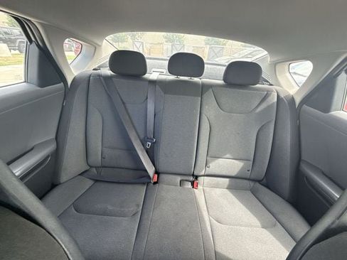 Used 2025 Kia K4 FWD image 21