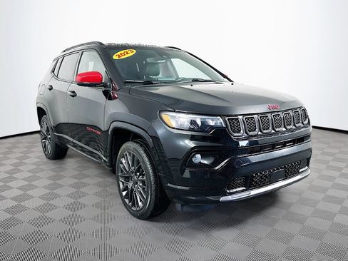 Certified 2023 Jeep Compass Limited AWD/4WD image 2