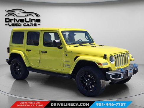 Used 2023 Jeep Wrangler Unlimited Sahara w/ Cold Weather Group AWD/4WD image 12
