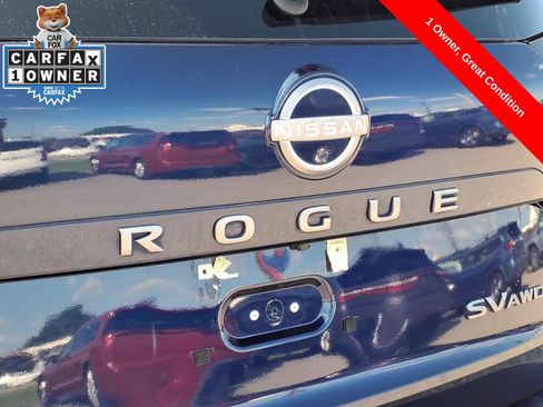 Used 2024 Nissan Rogue SV w/ SV Premium Package AWD/4WD image 9