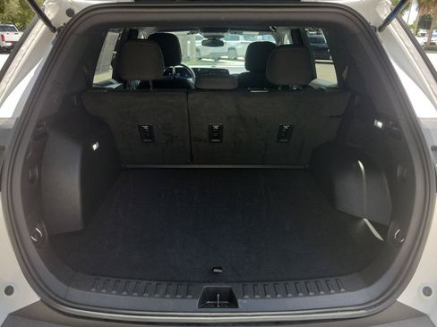 Used 2026 Chevrolet Equinox LT FWD image 7