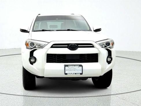Used 2023 Toyota 4Runner SR5 Premium w/ Moonroof Package AWD/4WD image 2
