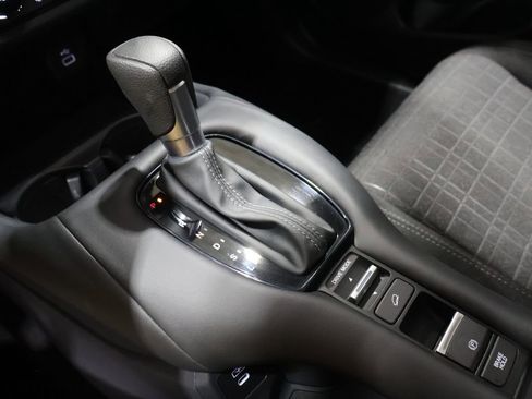 Used 2025 Honda HR-V LX image 29