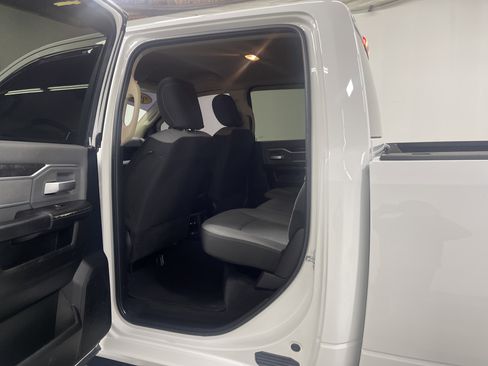 Used 2019 RAM 3500 Big Horn AWD/4WD image 13