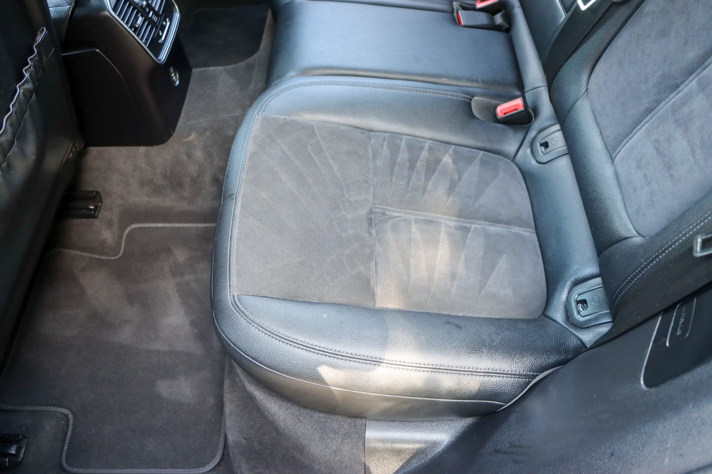 Used 2017 Porsche Macan S AWD/4WD image 18
