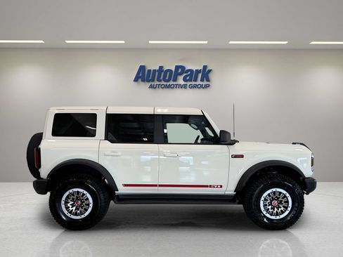 New 2026 Ford Bronco Outer Banks w/ Sasquatch Package AWD/4WD image 8
