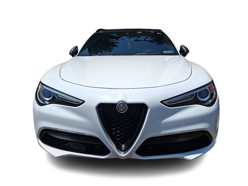 Used 2019 Alfa Romeo Stelvio Ti Sport w/ Quick Order Package 22S Sport AWD/4WD image 2