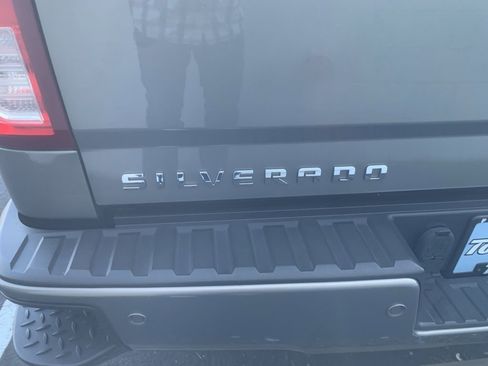 Used 2017 Chevrolet Silverado 1500 LTZ Z71 w/ LTZ Plus Package AWD/4WD image 8