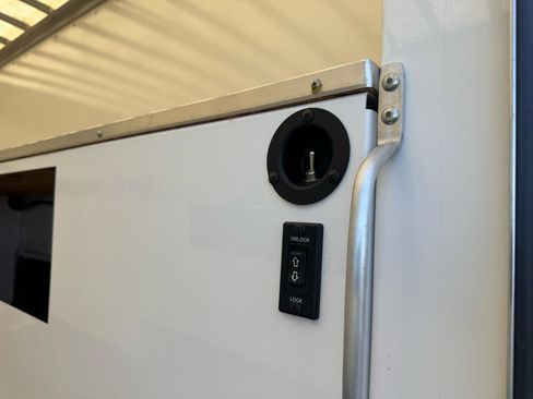 Used 2022 Chevrolet Express 3500 w/ Power Convenience Package RWD image 23