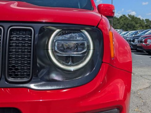 Used 2020 Jeep Renegade Altitude FWD image 9
