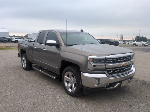 Used 2017 Chevrolet Silverado 1500 LTZ w/ Sport Package AWD/4WD image 3