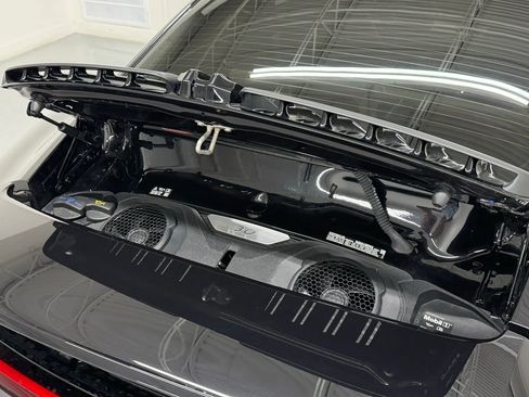 Used 2025 Porsche 911 Carrera image 35