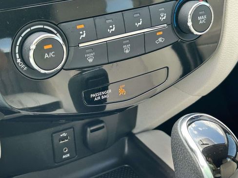 Used 2017 Nissan Rogue Sport S w/ S Appearance Package image 24