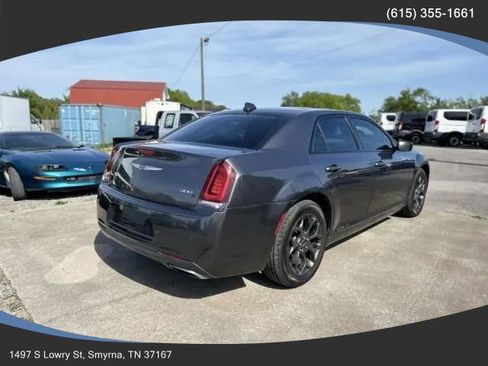 Used 2018 Chrysler 300 S w/ 300S Premium Group AWD/4WD image 5