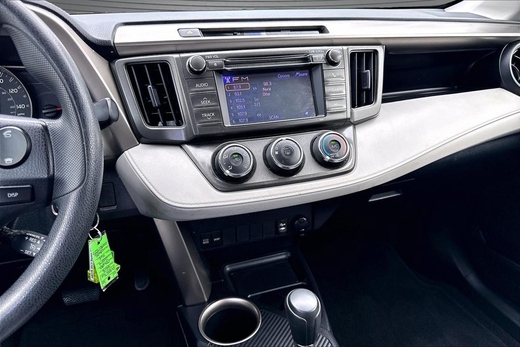 Used 2013 Toyota RAV4 LE FWD image 7