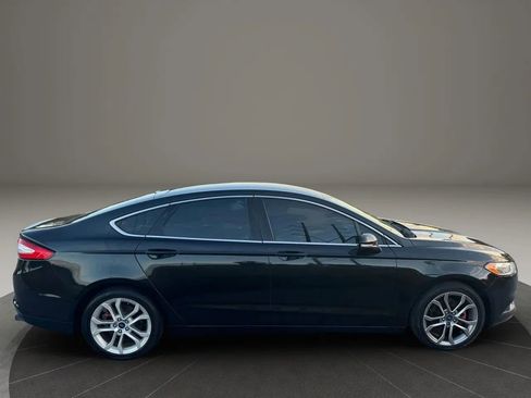 Used 2015 Ford Fusion SE w/ Equipment Group 202A FWD image 3