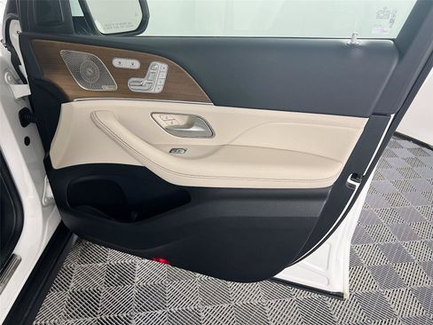 Certified 2024 Mercedes-Benz GLE 450 4MATIC image 30