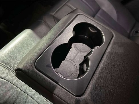 Used 2023 Land Rover Range Rover Evoque R-Dynamic SE image 16