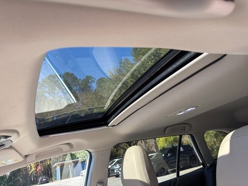 Certified 2023 Subaru Outback Limited image 3