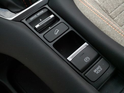 Certified 2026 Honda HR-V Sport image 25