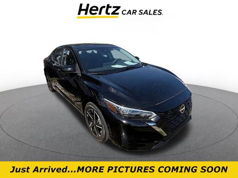 Used 2025 Nissan Sentra SV image 1