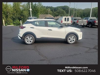 Used 2025 Nissan Kicks Play S