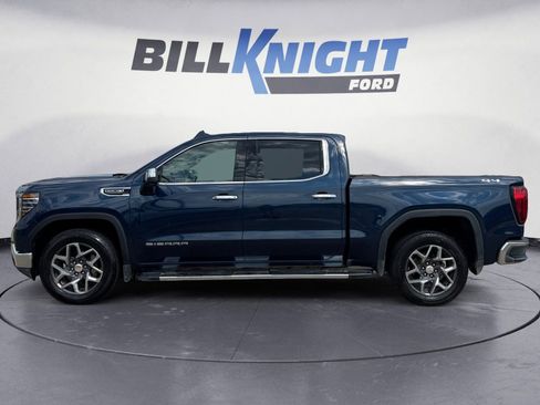 Used 2022 GMC Sierra 1500 SLT w/ SLT Premium Package image 2