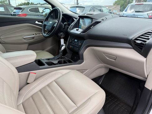 Used 2018 Ford Escape SEL image 40