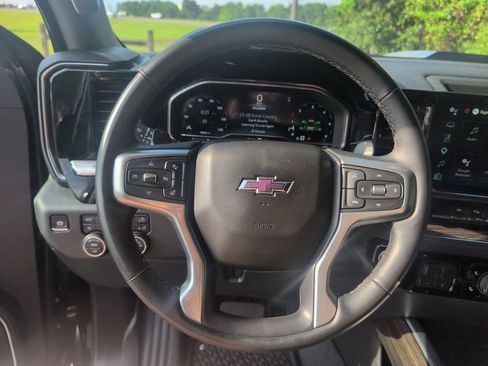 Used 2025 Chevrolet Silverado 1500 LT Trail Boss w/ LT Trail Boss Premium Package AWD/4WD image 29