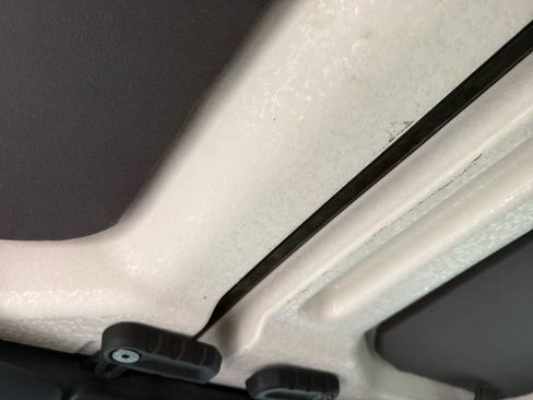 Used 2021 Jeep Gladiator Sport AWD/4WD image 28