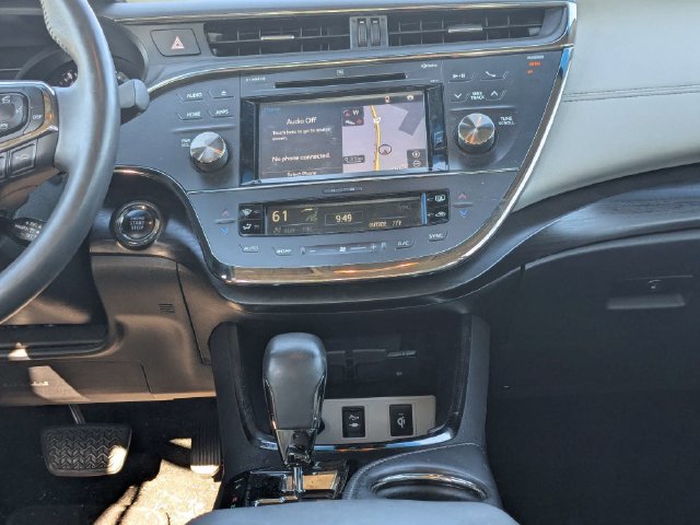 Used 2016 Toyota Avalon Limited w/ Toyota Safety Sense Package FWD image 17