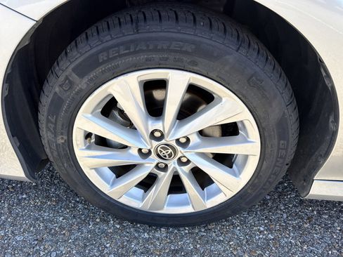 Used 2024 Toyota Camry LE image 10