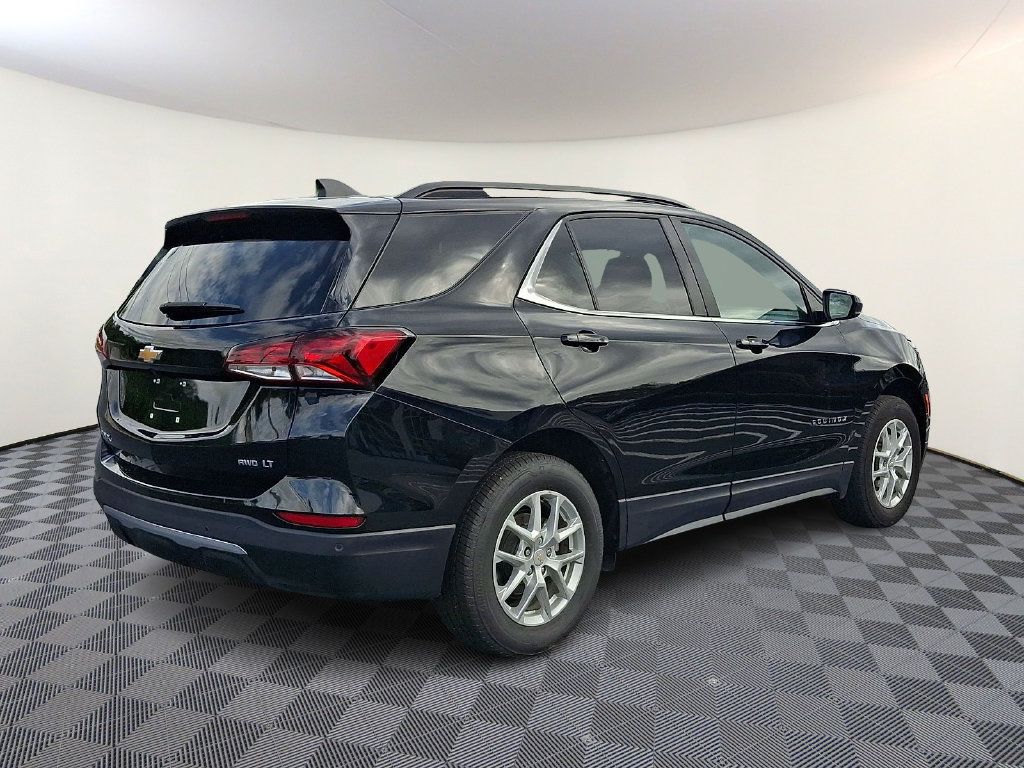 Used 2023 Chevrolet Equinox LT AWD/4WD image 9