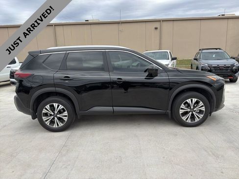 Certified 2023 Nissan Rogue SV w/ SV Premium B Package image 4