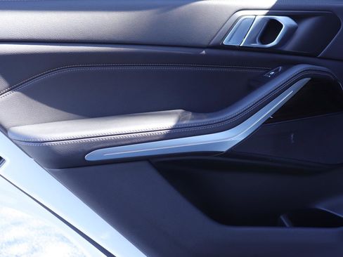 Used 2021 BMW X5 xDrive40i w/ Convenience Package image 13