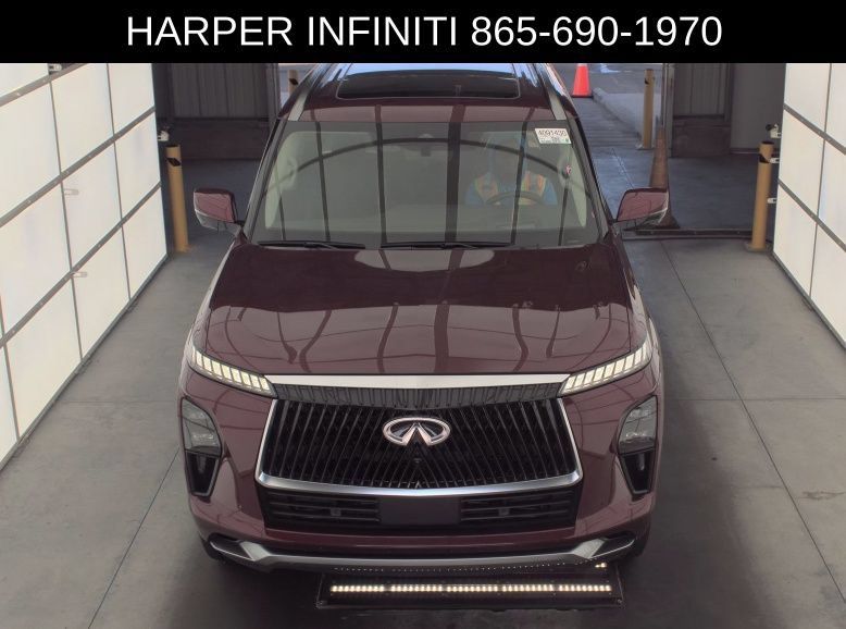 Used 2025 INFINITI QX80 Sensory AWD/4WD image 9