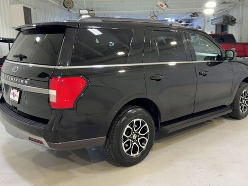 Used 2024 Ford Expedition XLT RWD image 9