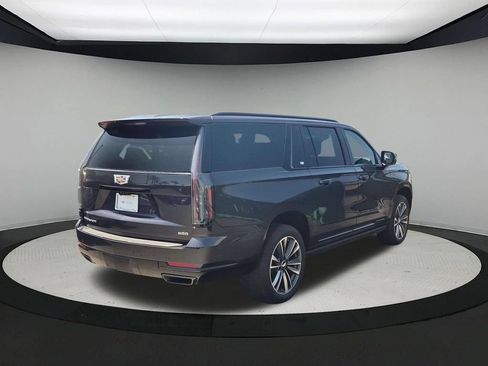 New 2025 Cadillac Escalade ESV Sport w/ LPO, Floor Liner Package AWD/4WD image 5