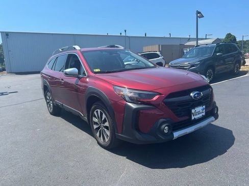 Used 2023 Subaru Outback Touring XT AWD/4WD image 3