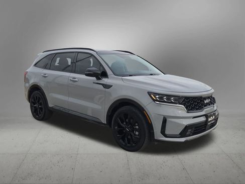 Certified 2022 Kia Sorento SX image 14
