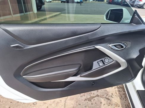 Used 2022 Chevrolet Camaro LT RWD image 12