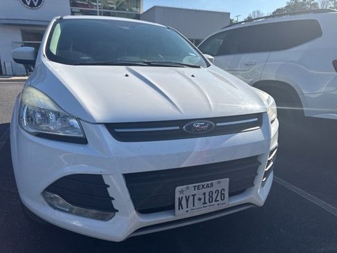 Used 2016 Ford Escape SE image 8