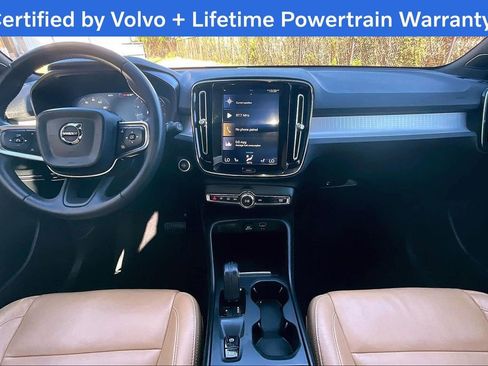 Used 2020 Volvo XC40 T5 Momentum w/ Protection Package Premier image 20