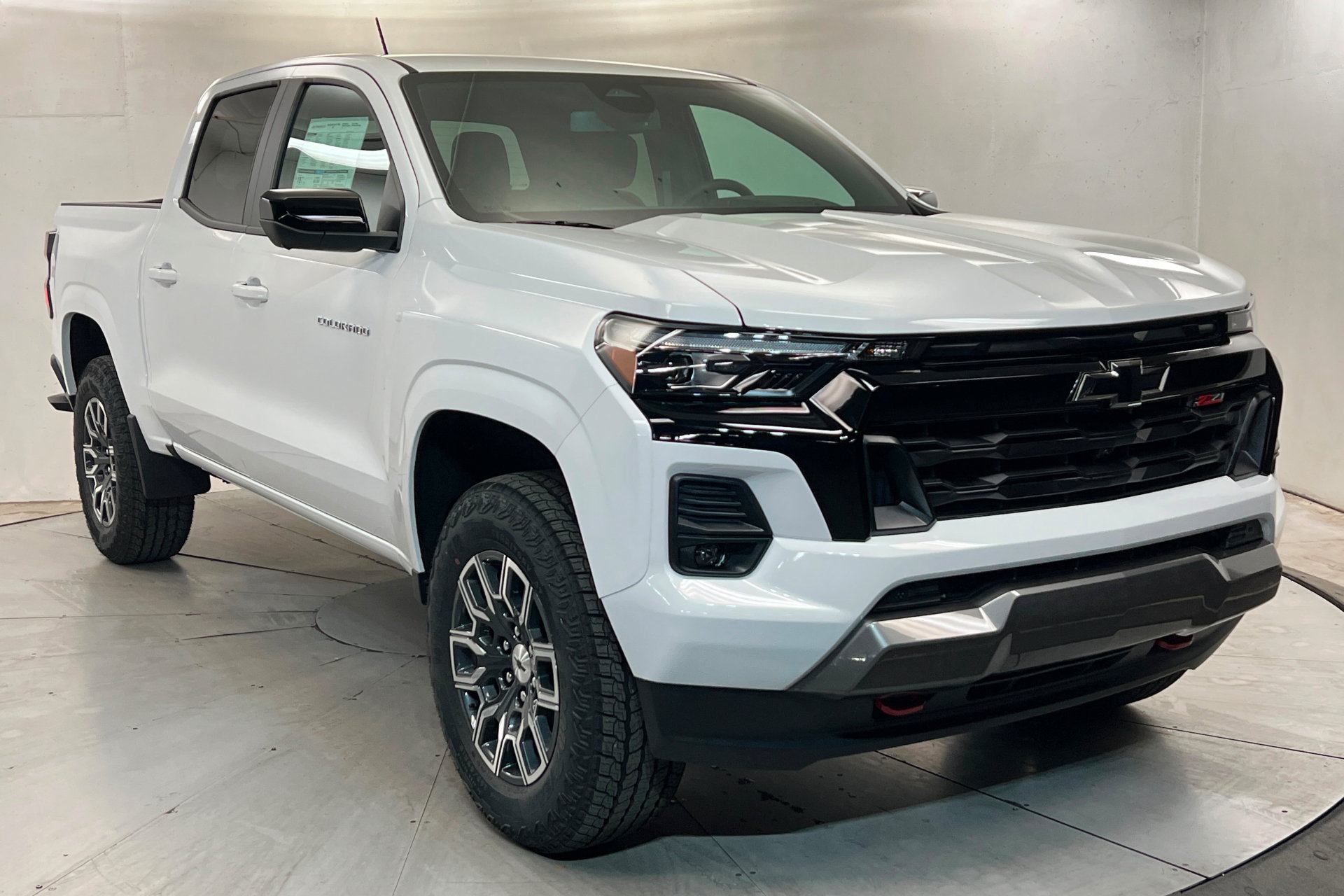 New 2026 Chevrolet Colorado Z71 w/ Technology Package AWD/4WD image 8