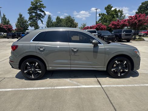 Used 2020 Audi Q3 2.0T Premium Plus w/ Premium Plus Package AWD/4WD image 10
