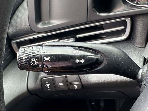 Certified 2023 Hyundai Elantra SEL FWD image 28