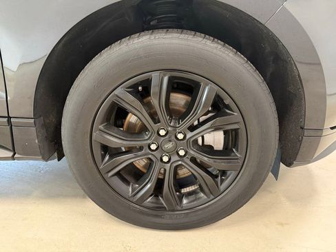 Certified 2022 Ford Edge SE w/ Black Appearance Package AWD/4WD image 29