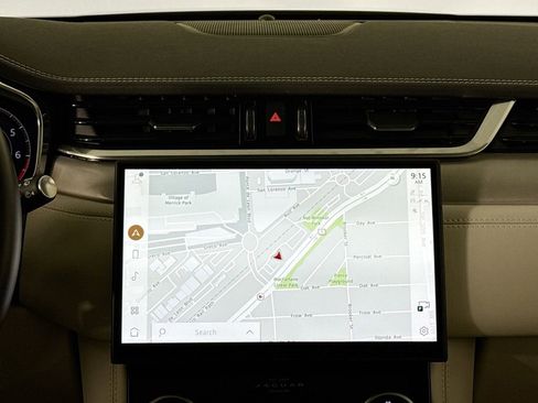 Used 2025 Jaguar F-PACE R-Dynamic S image 23